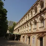 Hotel Shahibaug