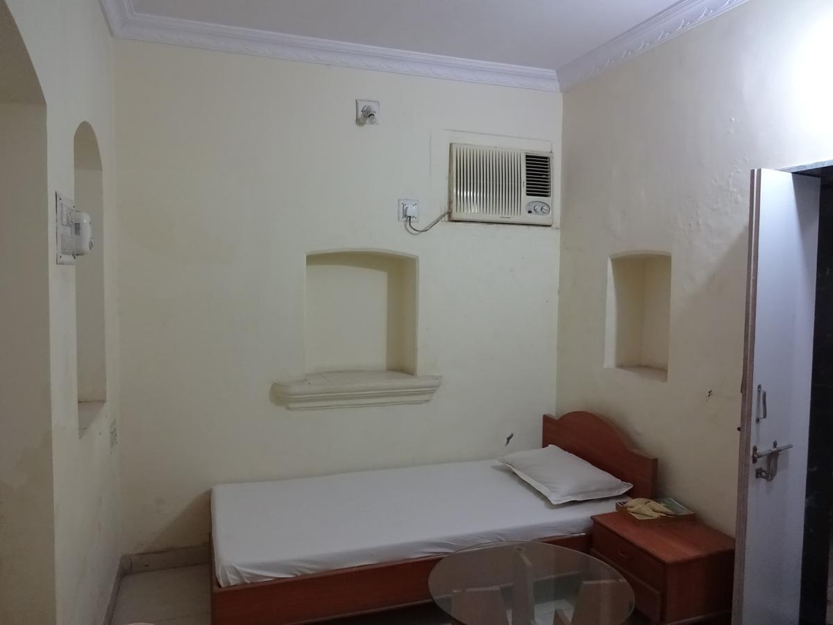 Shahibaug Hotel